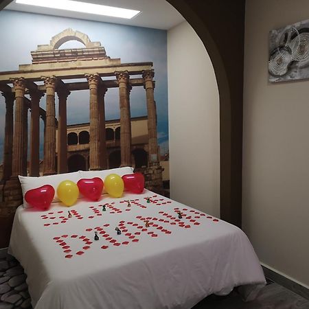 Eres Emerita "Apartamentos & Suites" เมรีดา ภายนอก รูปภาพ