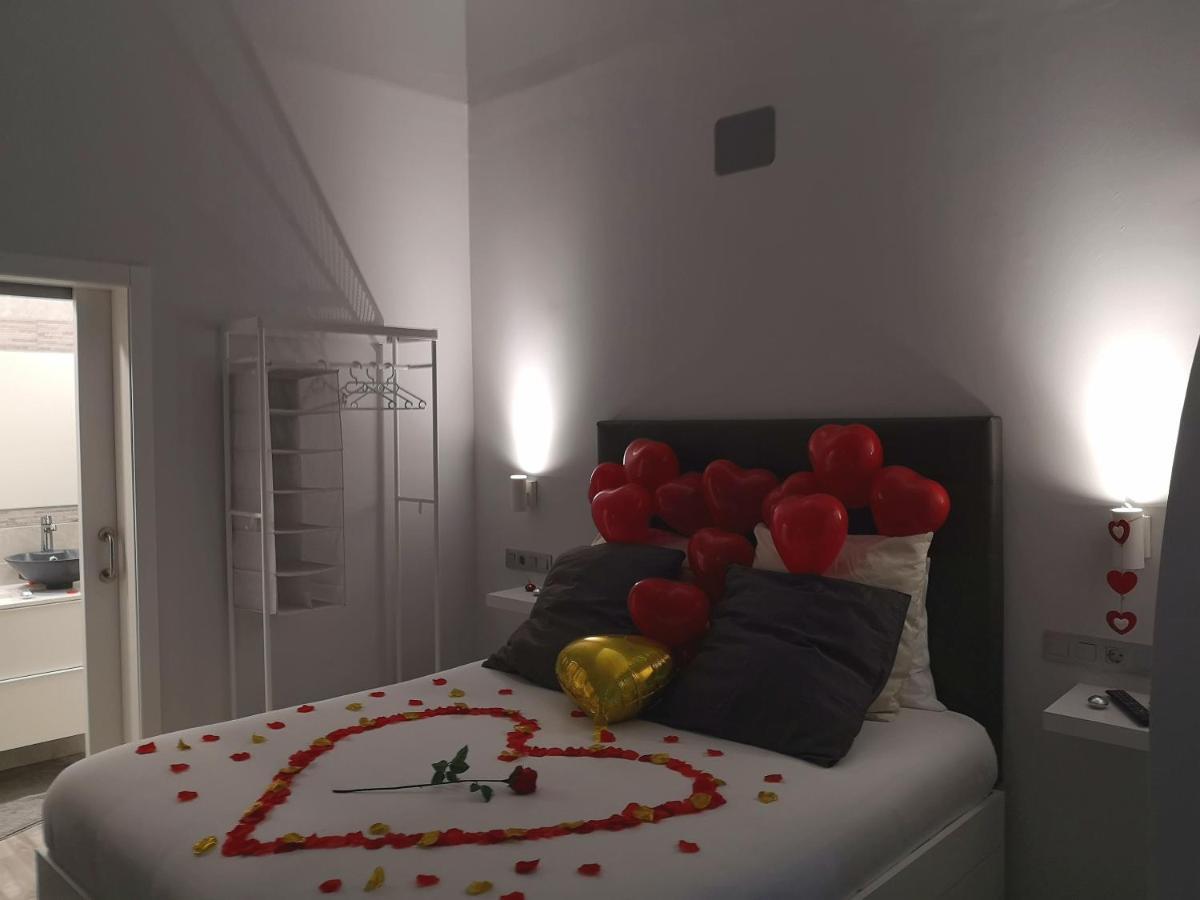 Eres Emerita "Apartamentos & Suites" เมรีดา ภายนอก รูปภาพ