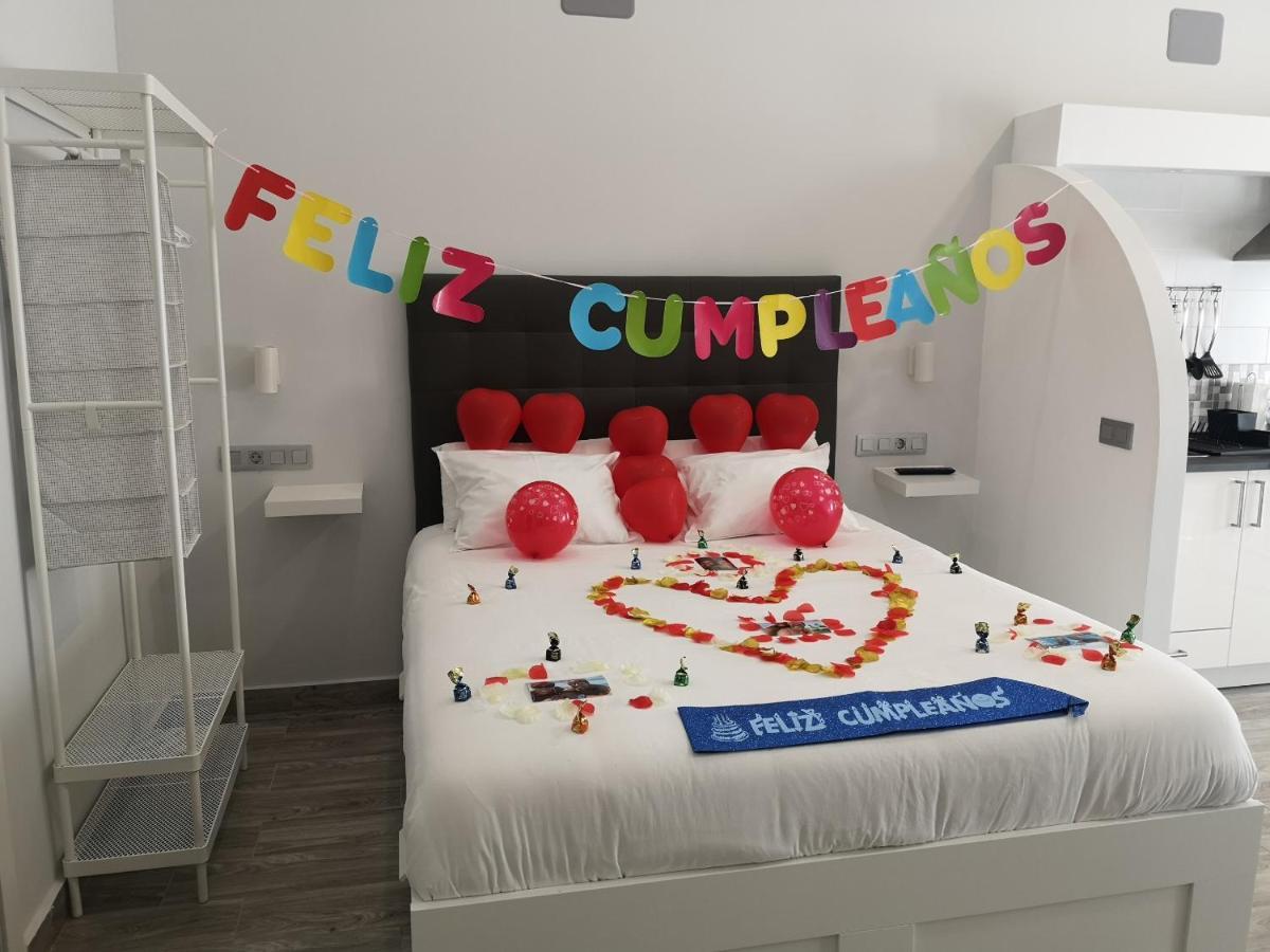 Eres Emerita "Apartamentos & Suites" เมรีดา ภายนอก รูปภาพ