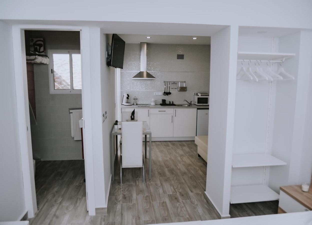 Eres Emerita "Apartamentos & Suites" เมรีดา ภายนอก รูปภาพ