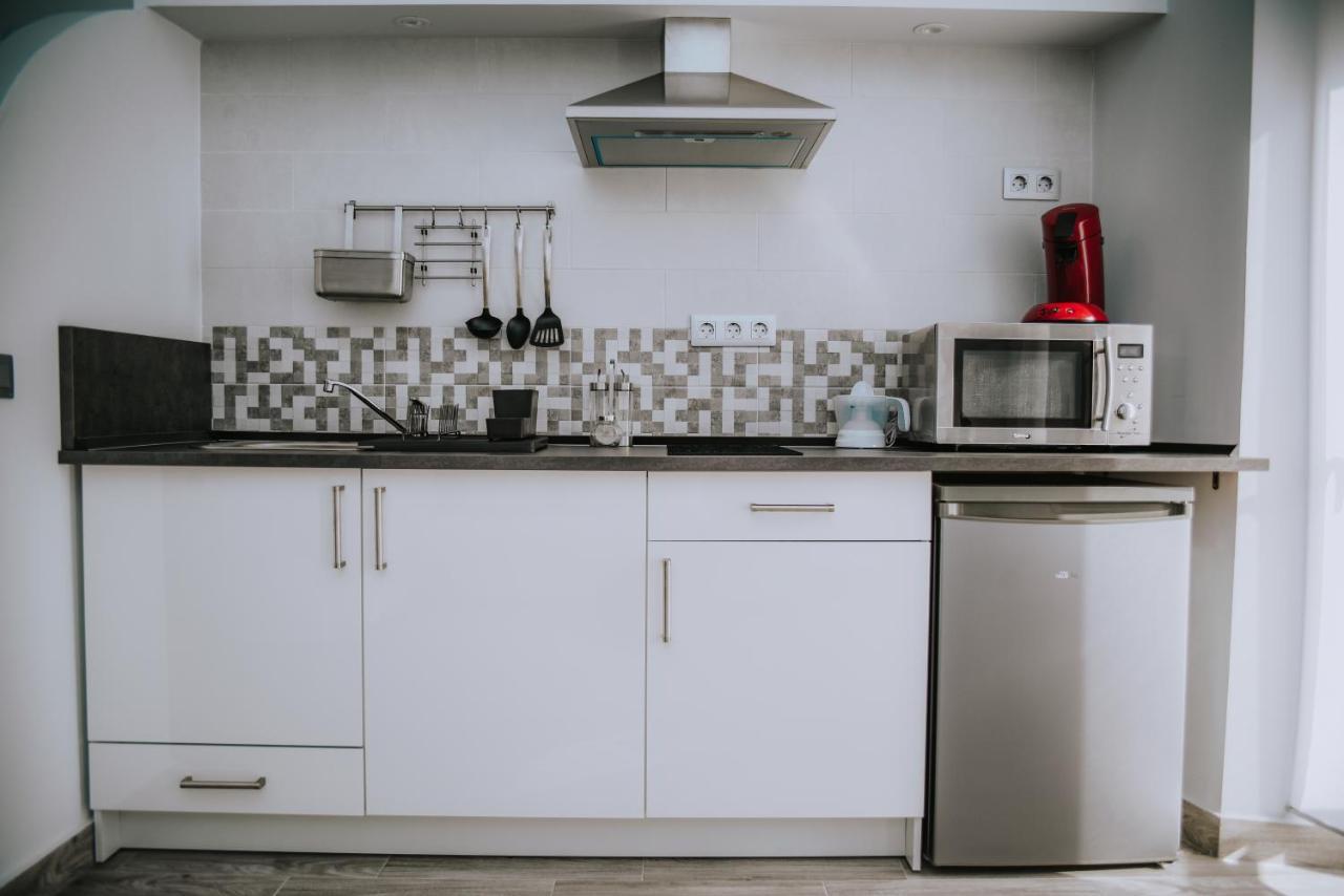 Eres Emerita "Apartamentos & Suites" เมรีดา ภายนอก รูปภาพ
