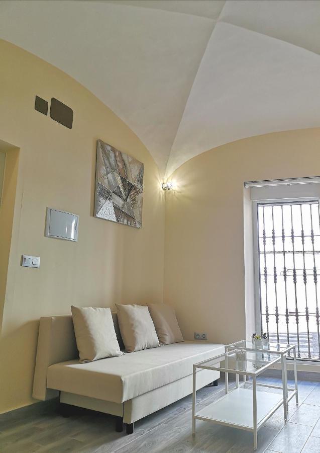 Eres Emerita "Apartamentos & Suites" เมรีดา ภายนอก รูปภาพ