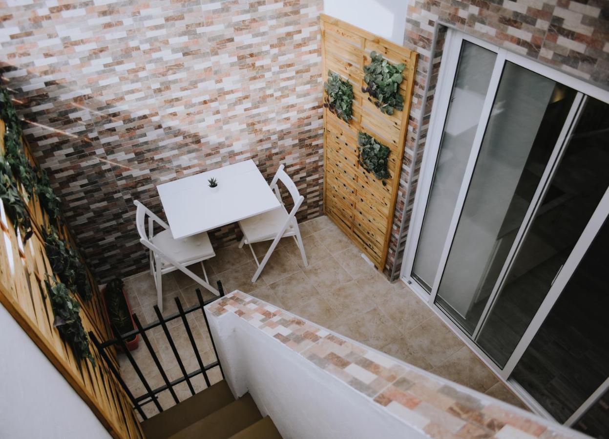 Eres Emerita "Apartamentos & Suites" เมรีดา ภายนอก รูปภาพ